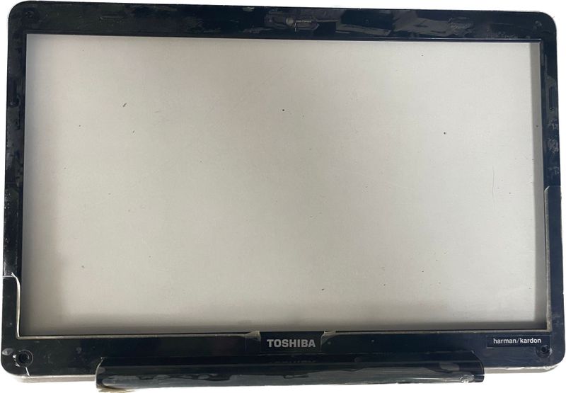 Toshıba Satellite A500-1DN Lcd Cover Kapak ve  Lcd Bezel (Çerceve} 2. el
